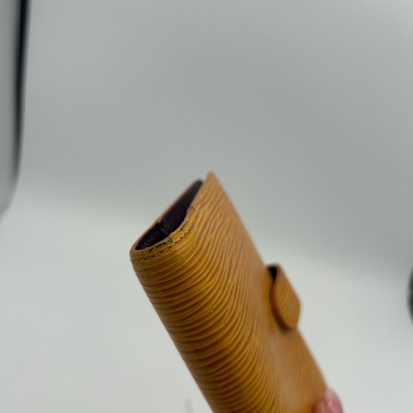 Louis Vuitton Yellow Epi Leather Agena - Picture 5 of 10